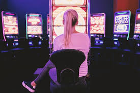 Зеркало Casino Almaz